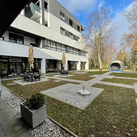 Daire 2-izbovy S Vyhladom Spišská Nová Ves